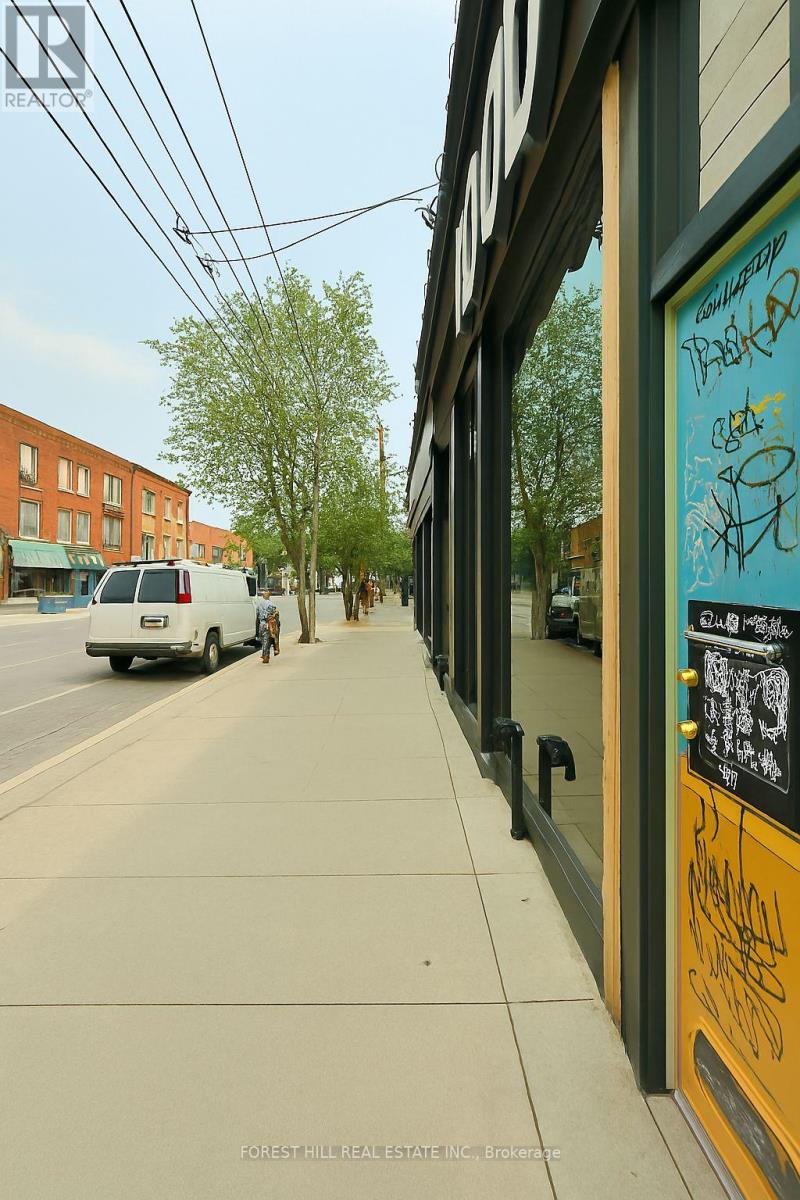 Photo 6 of 2nd Flr 216 Ossington Avenue, Toronto ON