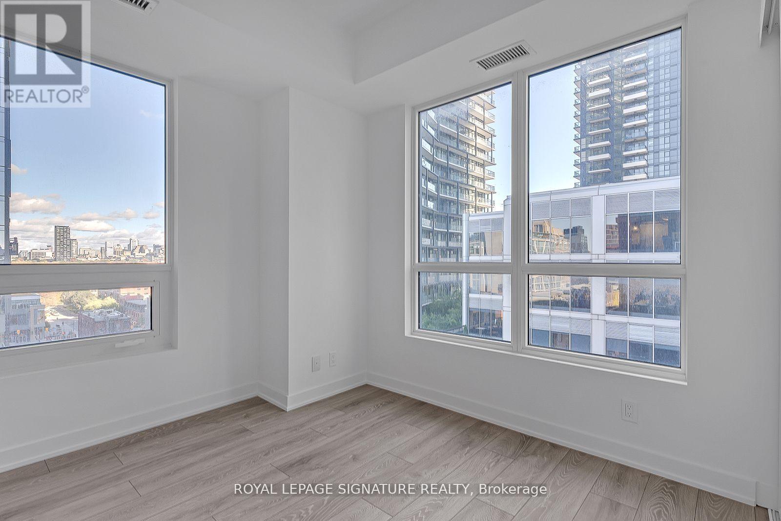 Photo 10 of 1003 108 Peter Street, Toronto ON