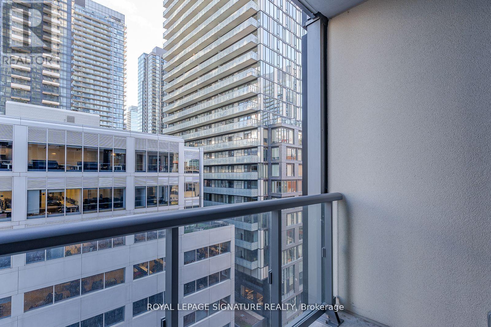 Photo 3 of 1003 108 Peter Street, Toronto ON
