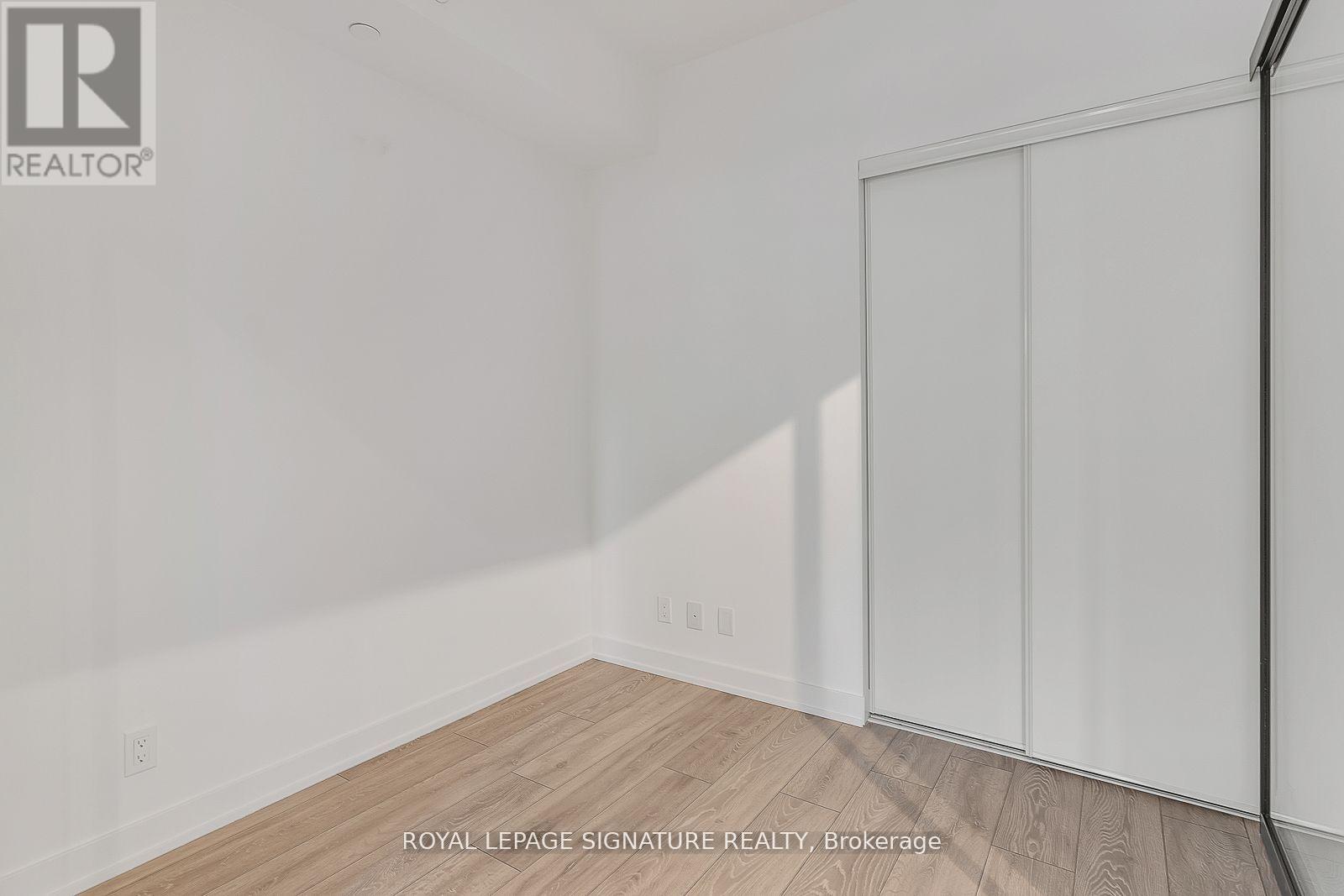 Photo 6 of 1003 108 Peter Street, Toronto ON
