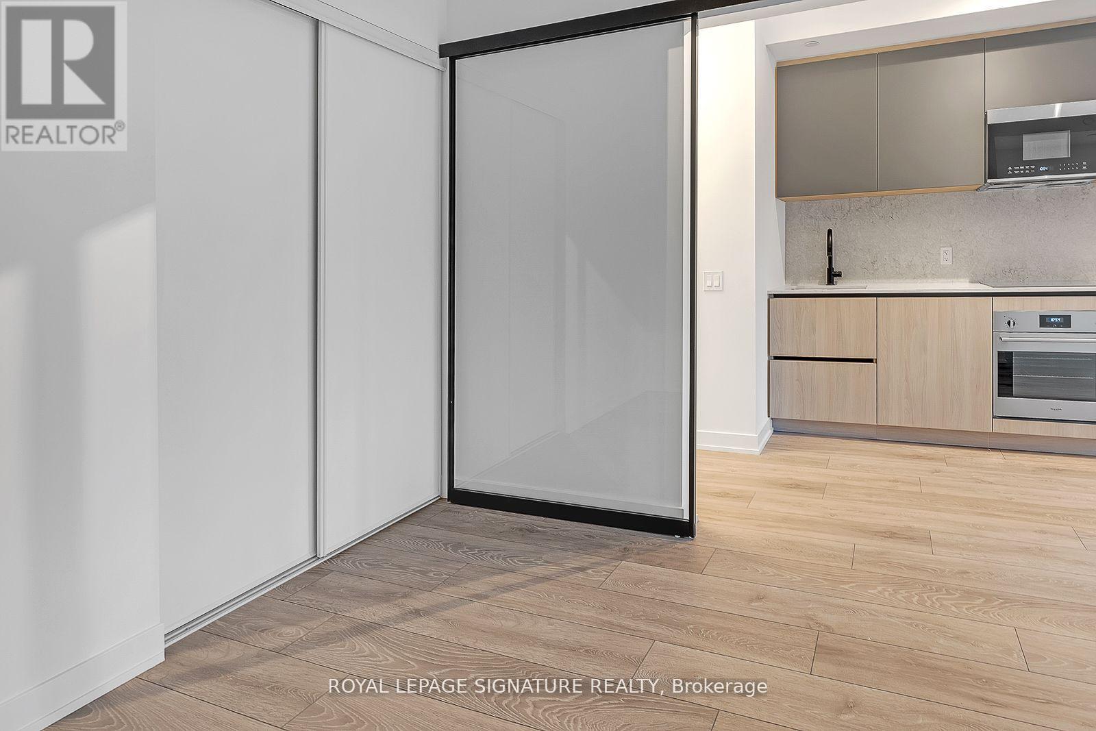 Photo 32 of 1003 108 Peter Street, Toronto ON