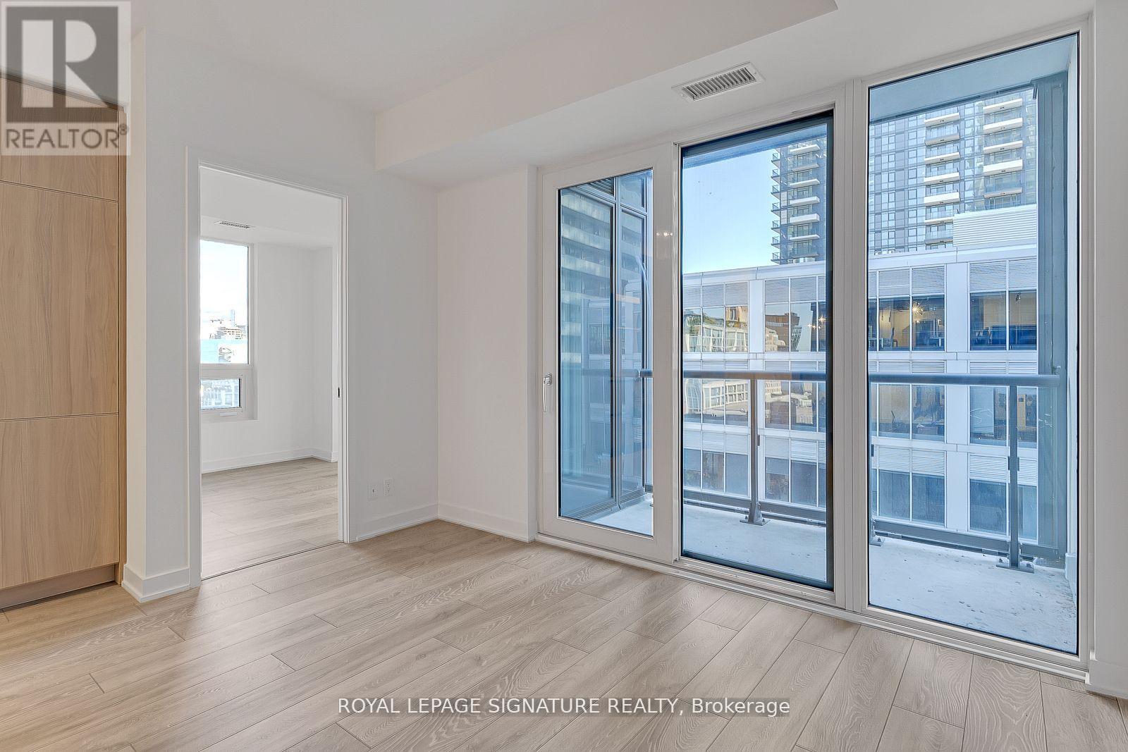 Photo 25 of 1003 108 Peter Street, Toronto ON