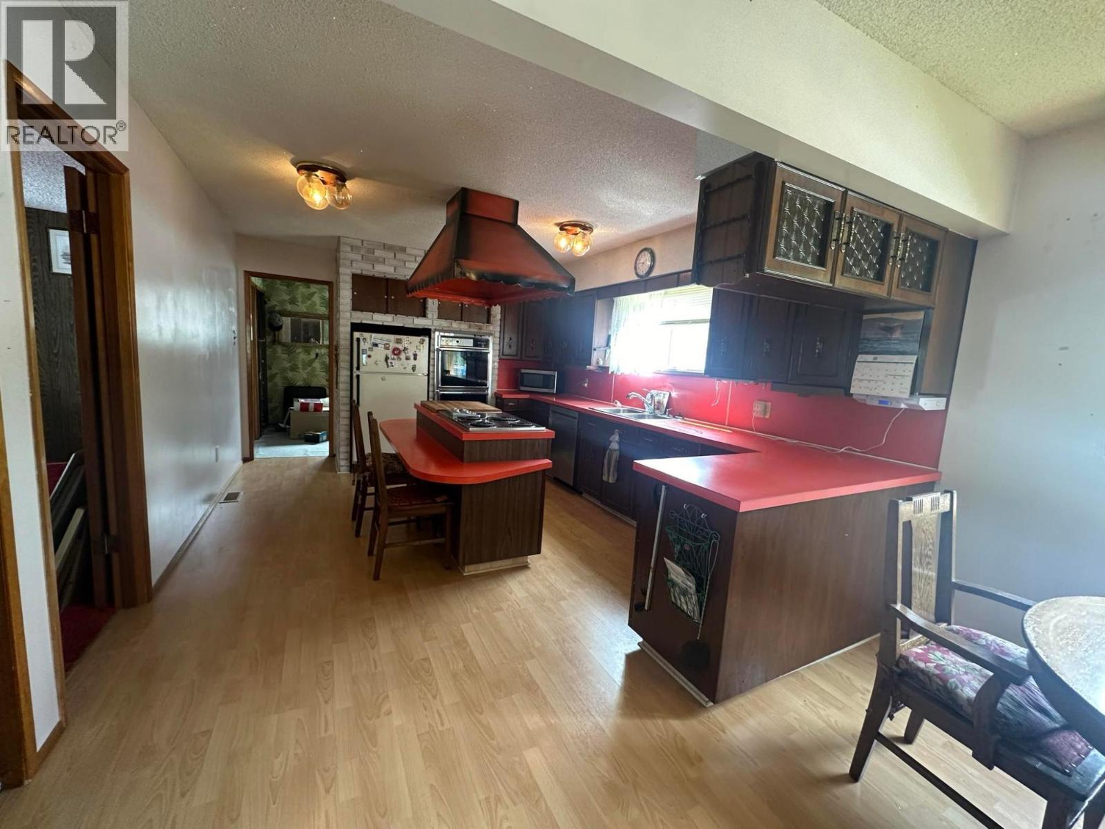 Photo 18 of 510 Kokanee Avenue, Nelson BC