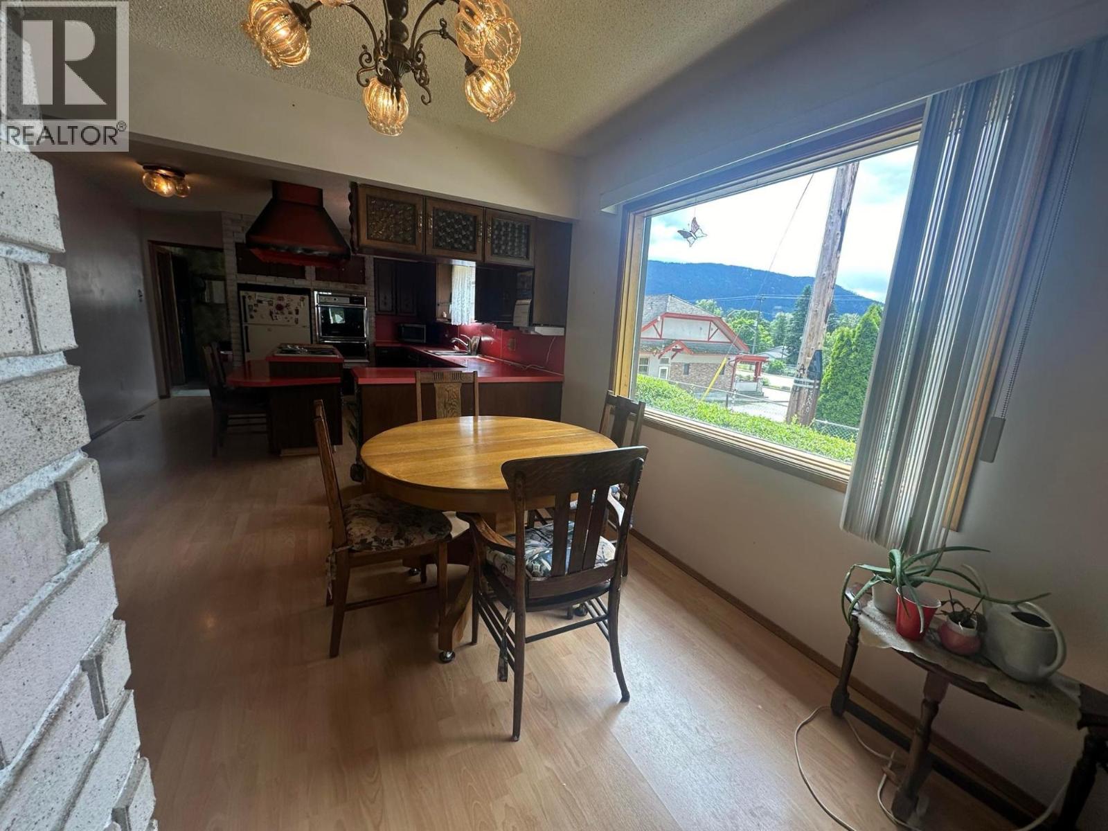 Photo 17 of 510 Kokanee Avenue, Nelson BC