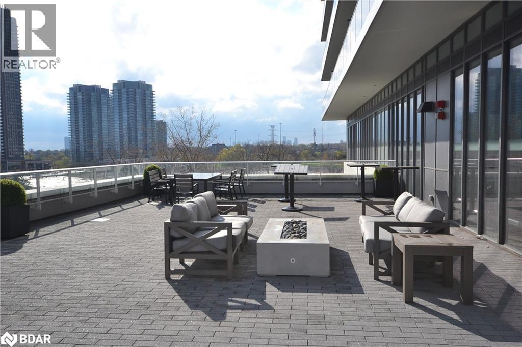 Photo 5 of 70 Annie Craig Drive Unit 2406, Toronto ON