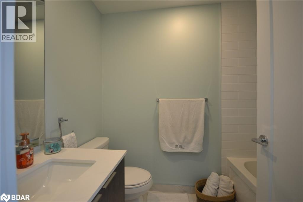 Photo 18 of 70 Annie Craig Drive Unit 2406, Toronto ON