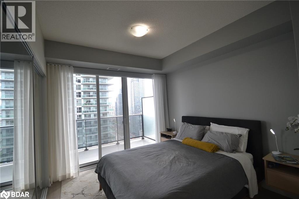 Photo 13 of 70 Annie Craig Drive Unit 2406, Toronto ON