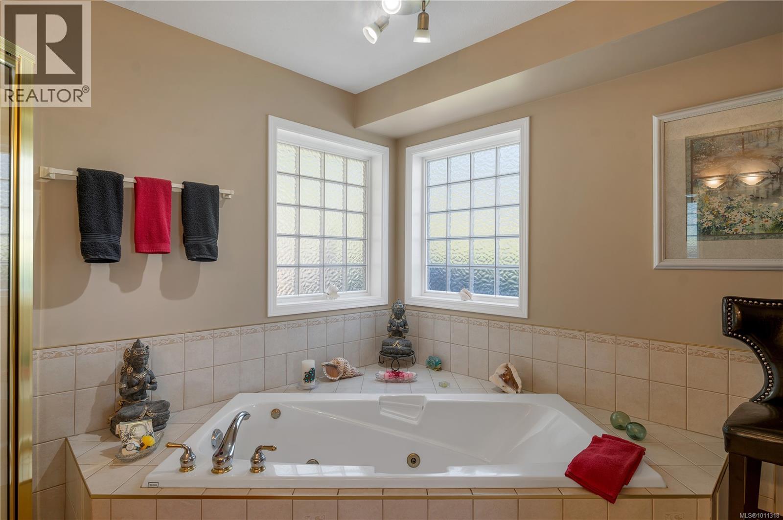 492 Ash St, Campbell River