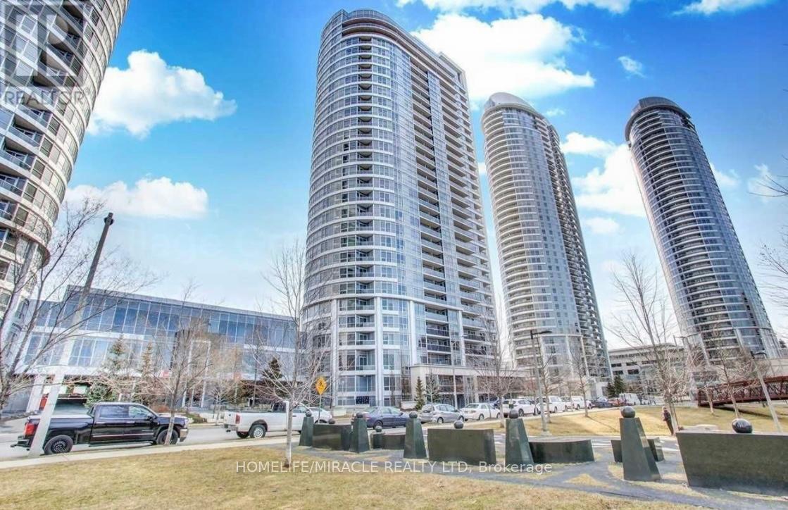 Photo 1 of 304 151 Village Green Square, Toronto ON