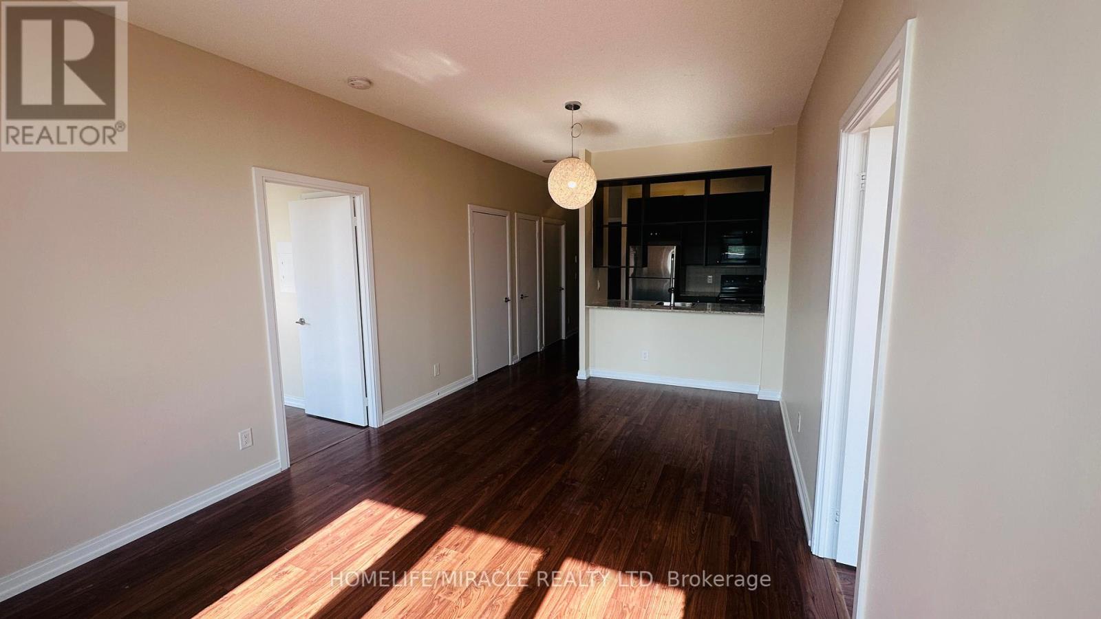 Photo 11 of 304 151 Village Green Square, Toronto ON