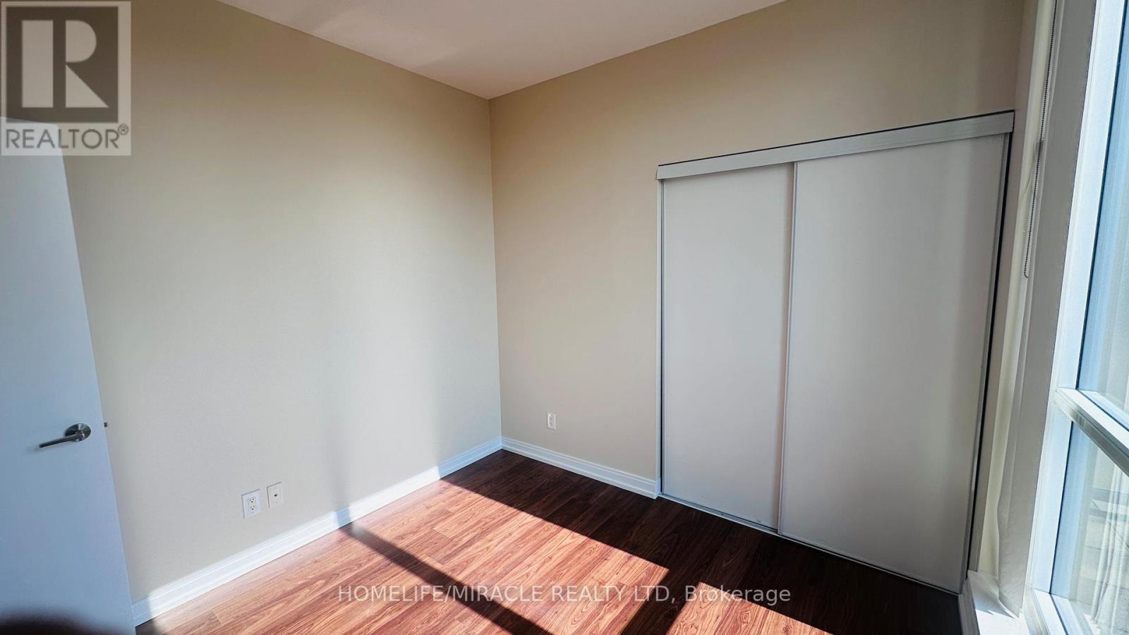Photo 14 of 304 151 Village Green Square, Toronto ON