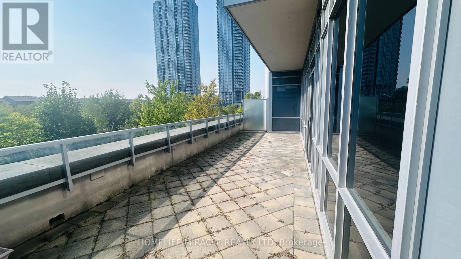 Photo 21 of 304 151 Village Green Square, Toronto ON
