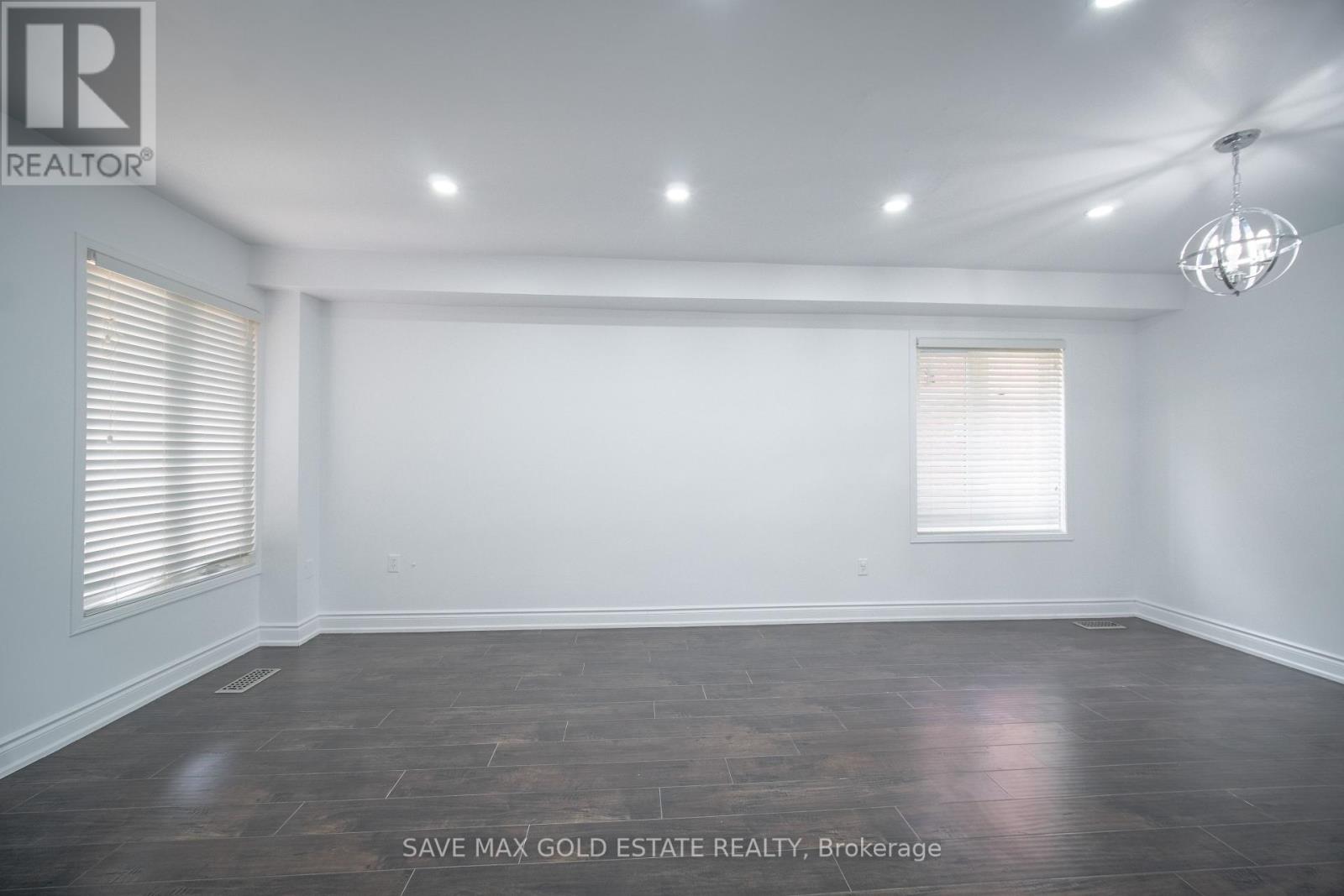 Photo 7 of 321 Perry Road, Orangeville ON