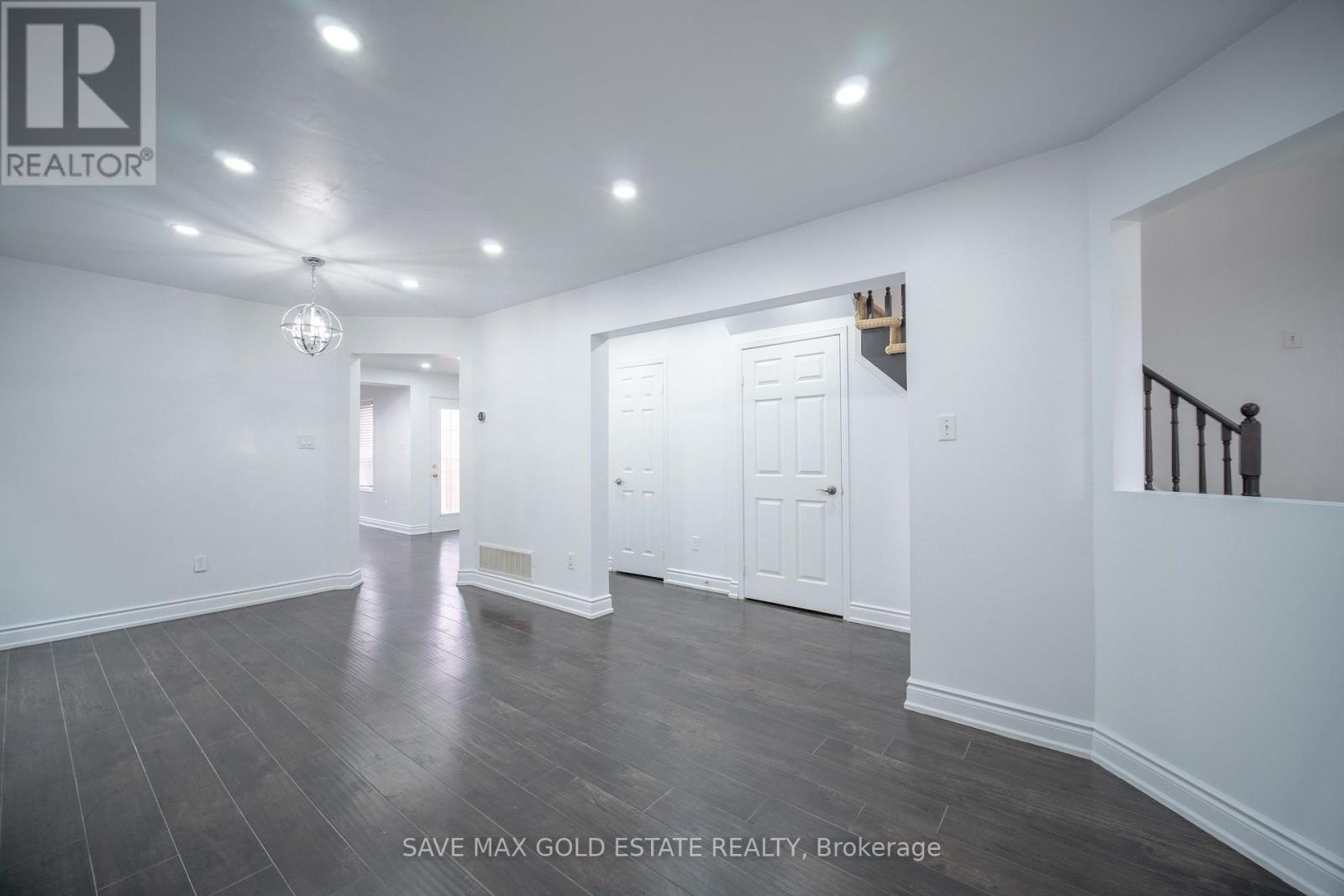 Photo 8 of 321 Perry Road, Orangeville ON