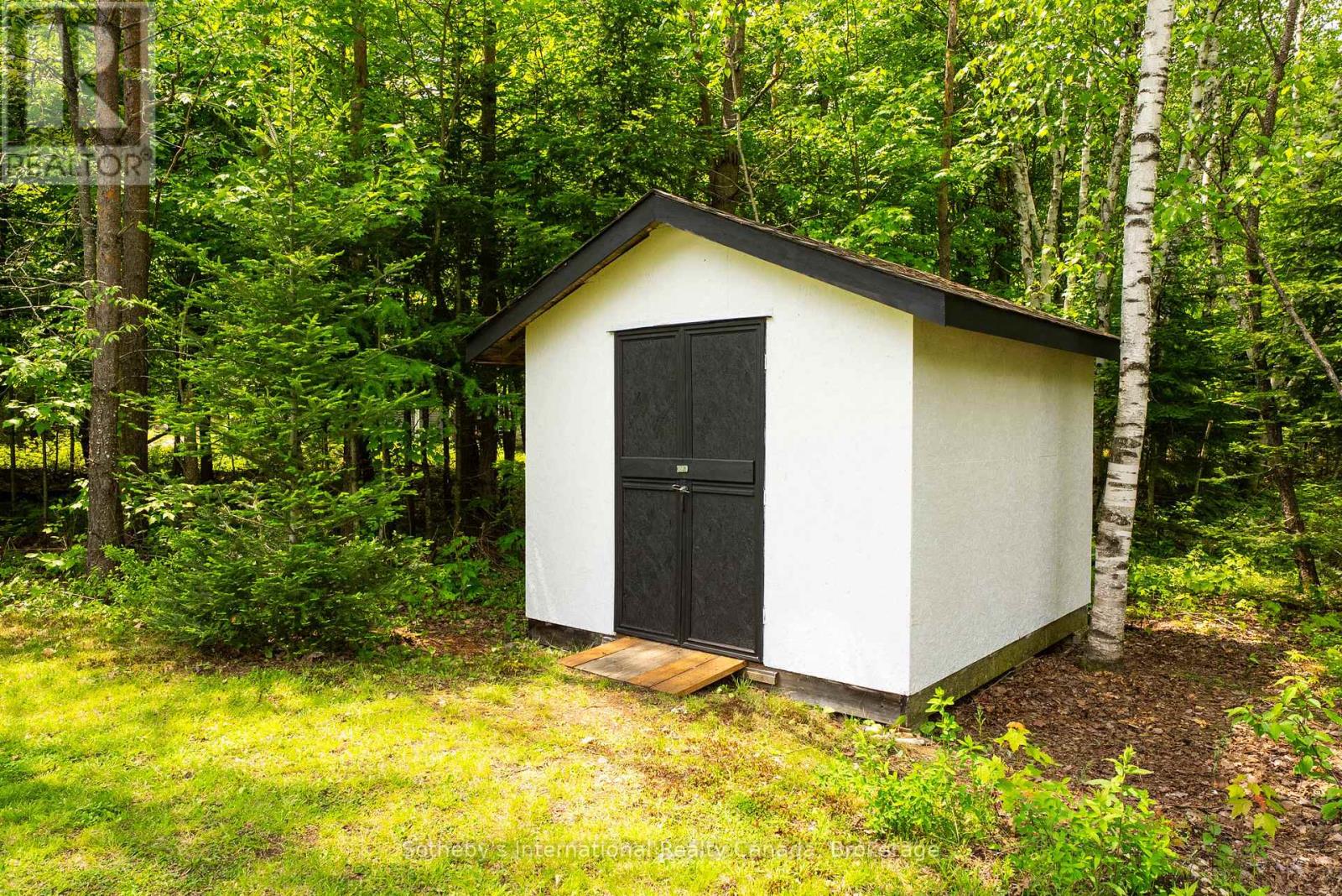 Photo 45 of 348 Fowlers Road, Huntsville ON