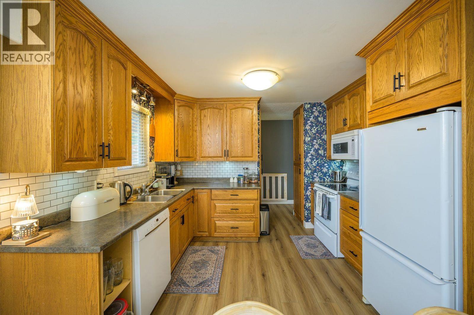 Photo 16 of 5905 Rideau Drive, Prince George BC