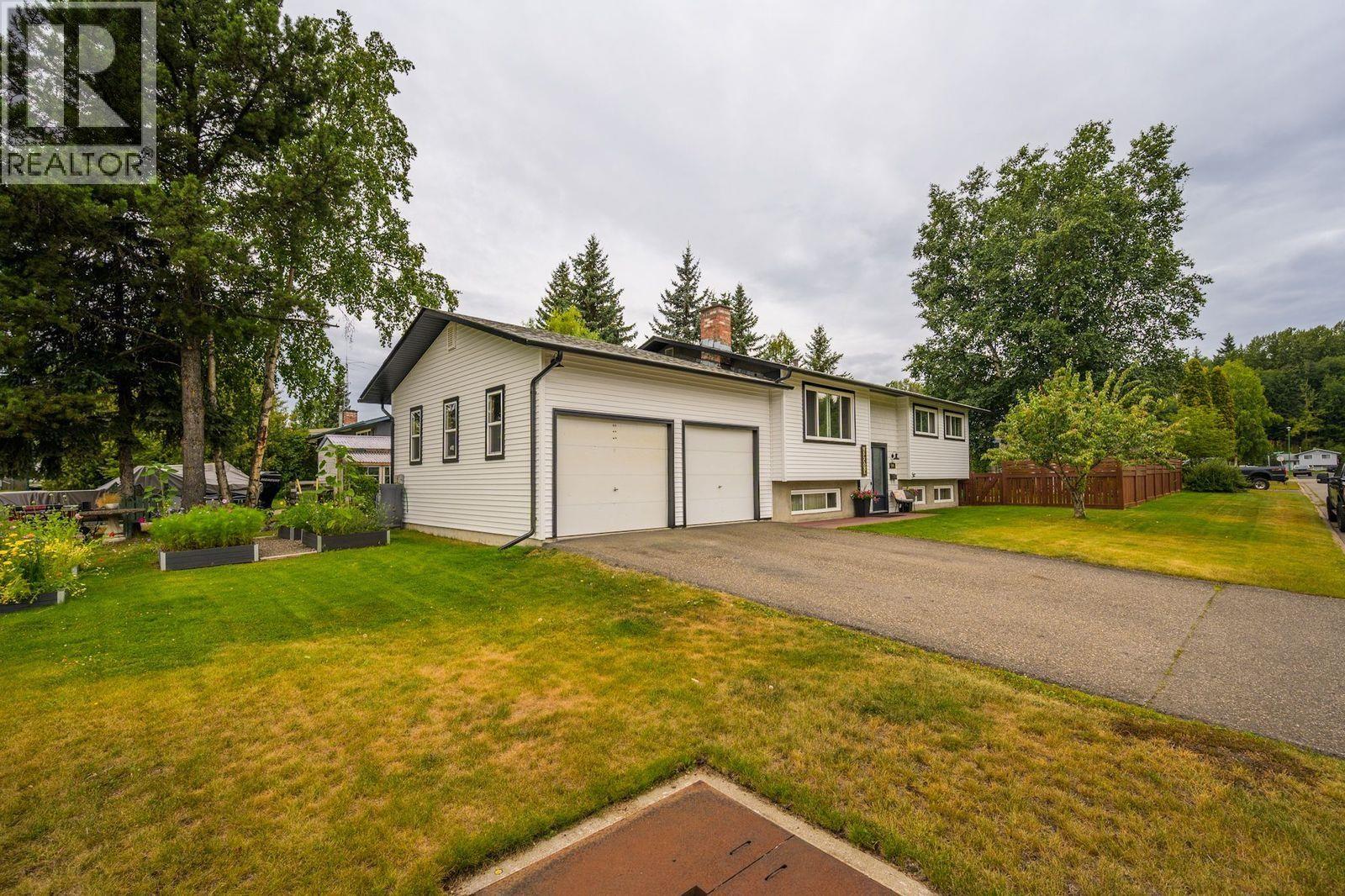 Photo 1 of 5905 Rideau Drive, Prince George BC