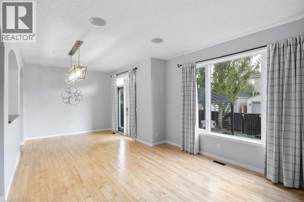 Photo 19 of 95 Copperstone Boulevard Se, Calgary AB