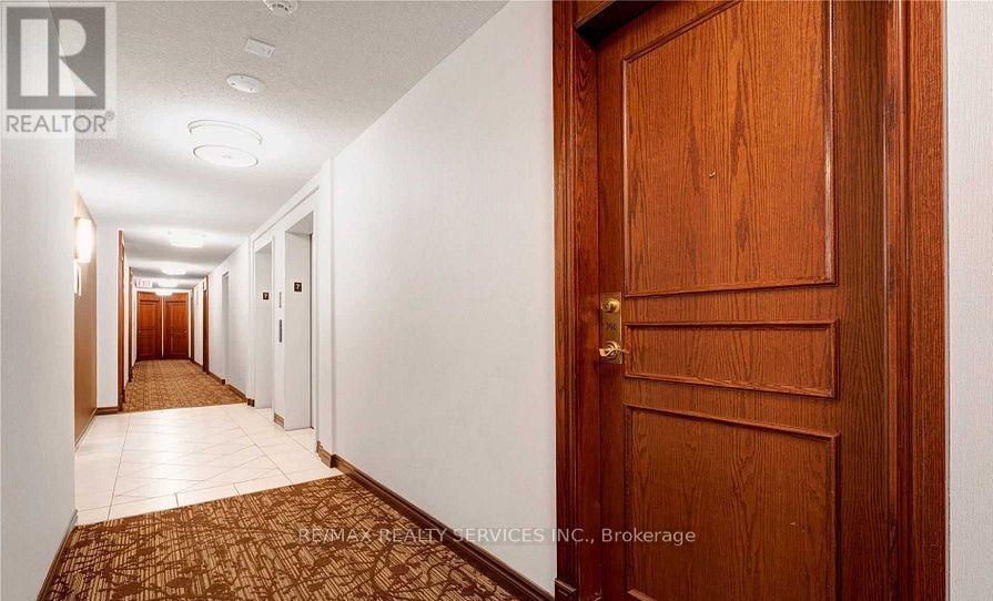 Photo 2 of 701 2545 Erin Centre Boulevard, Mississauga ON