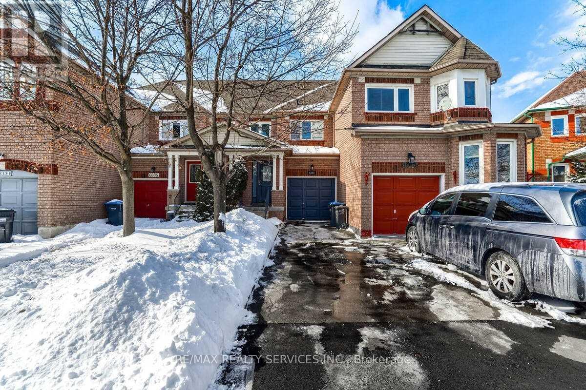 Photo 6 of 6888 Dillingwood Drive, Mississauga ON