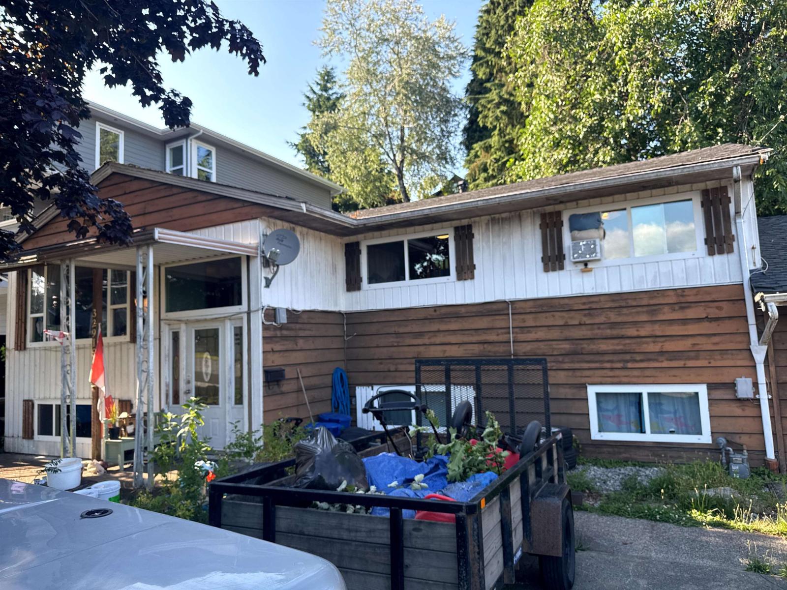 Photo 3 of 32915 3rd Avenue, Mission BC