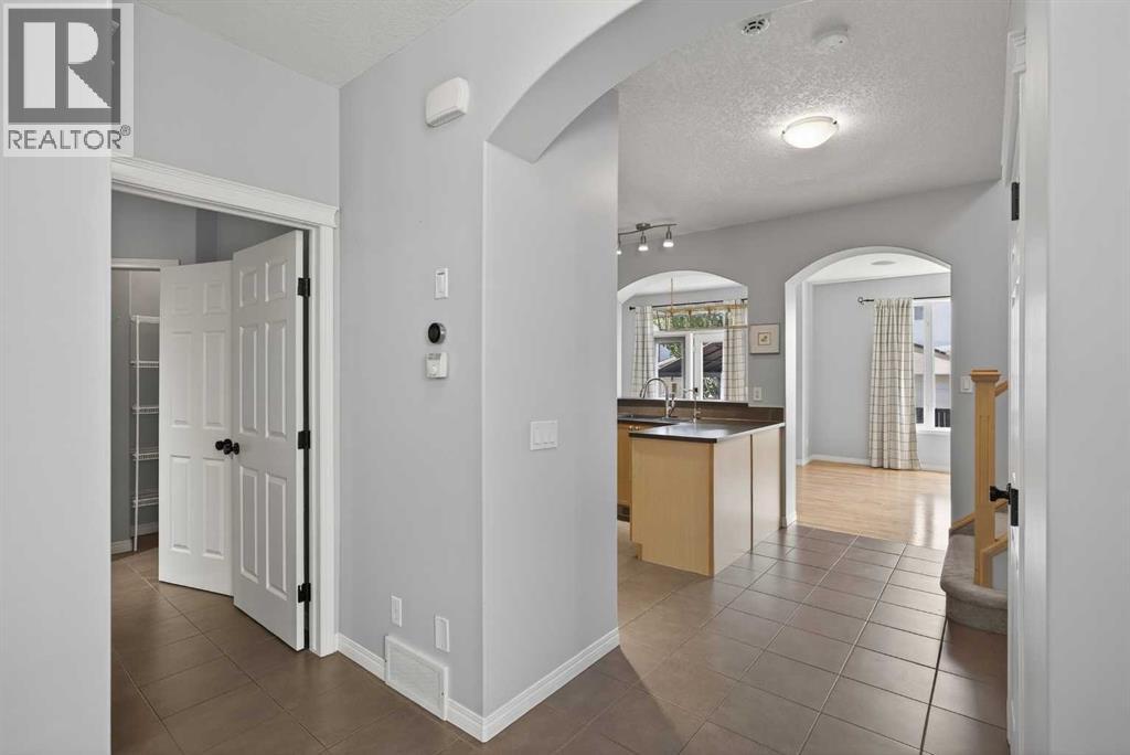 Photo 5 of 95 Copperstone Boulevard Se, Calgary AB