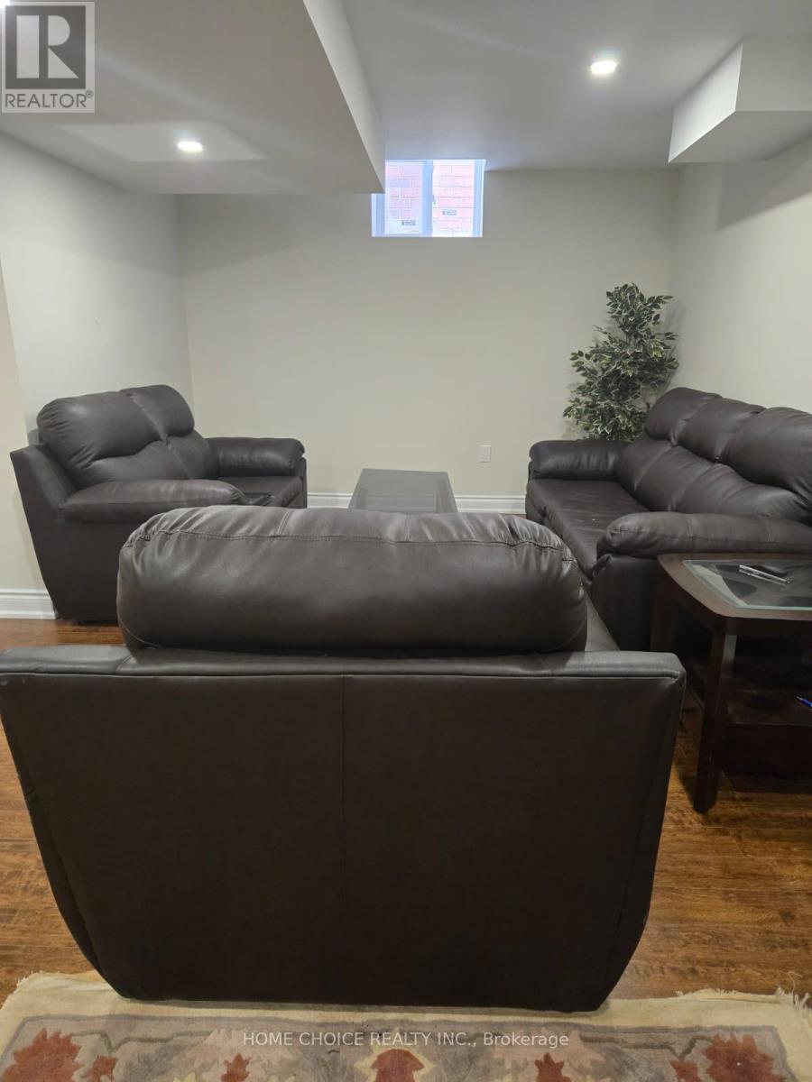 Photo 10 of 3144 Clipperton Drive, Mississauga ON