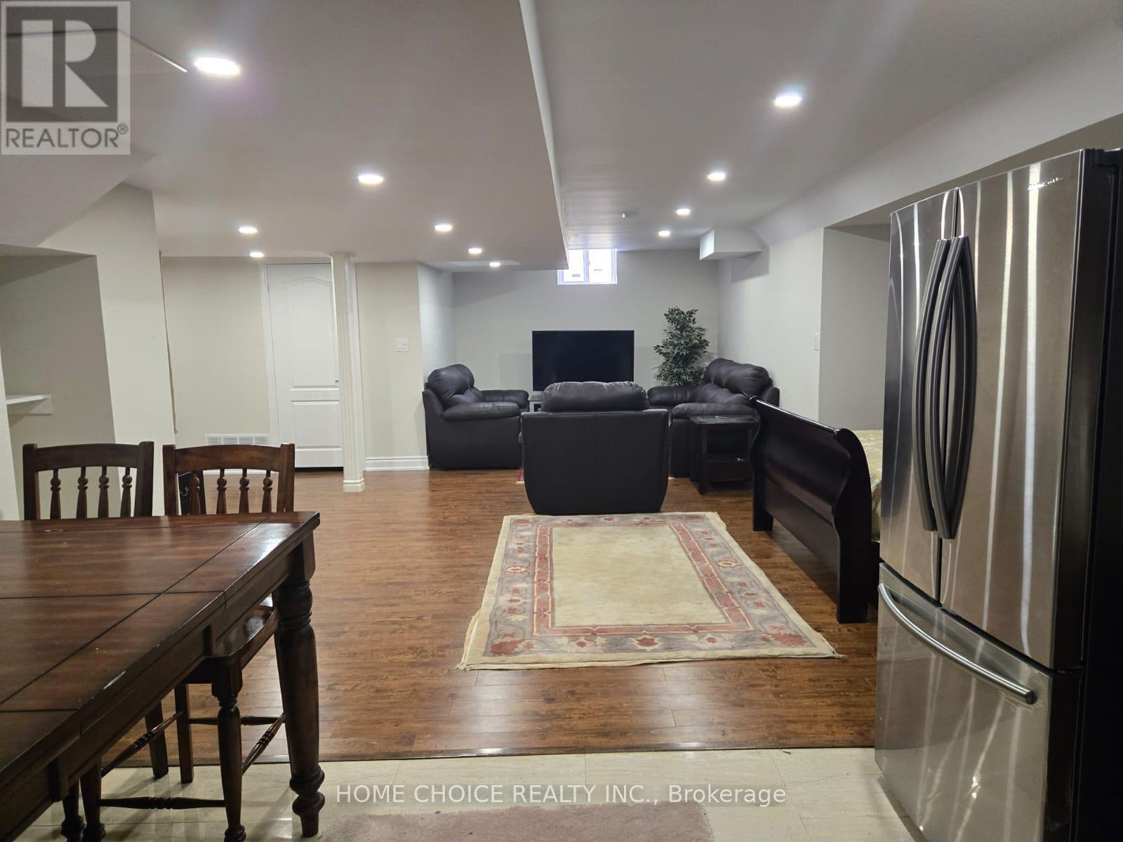 Photo 9 of 3144 Clipperton Drive, Mississauga ON