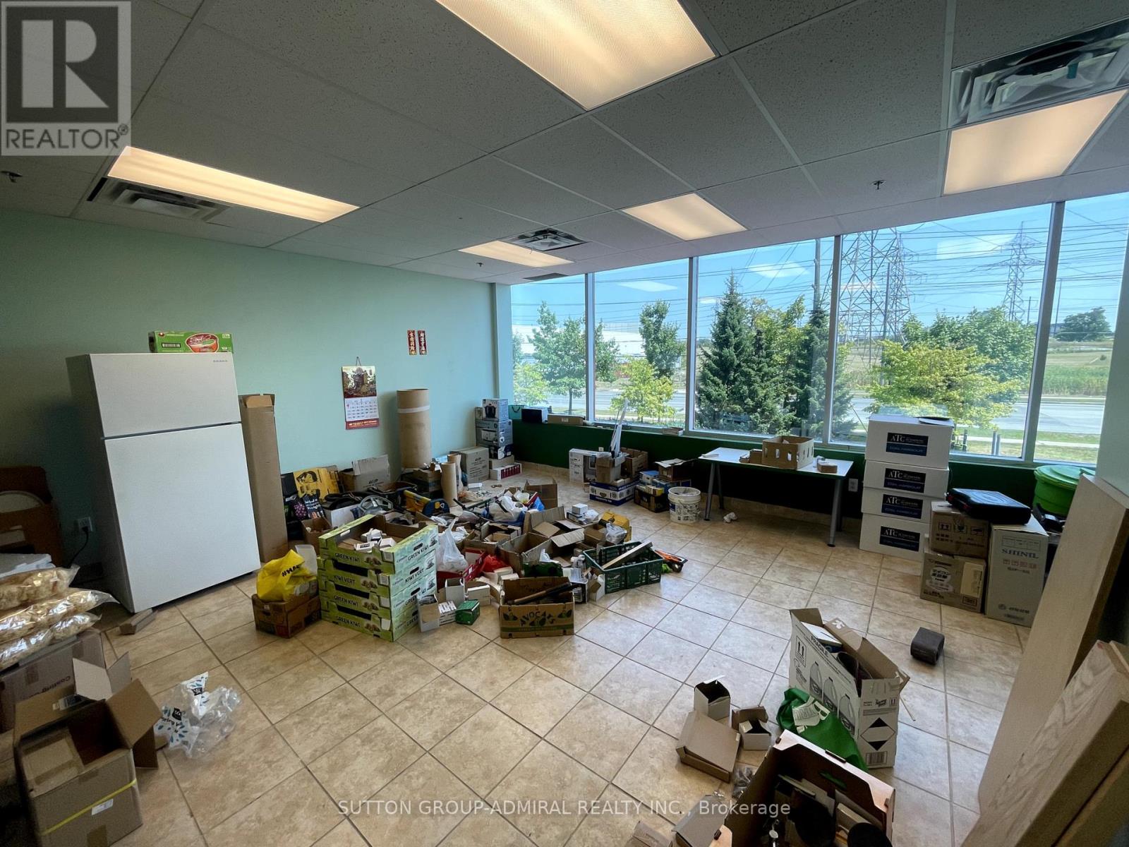 Photo 11 of 19 1 High Meadow Place, Toronto ON
