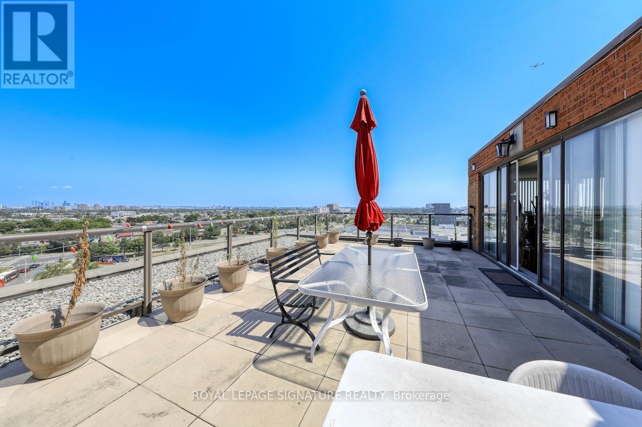 Photo 6 of 904 6 Humberline Drive, Toronto ON
