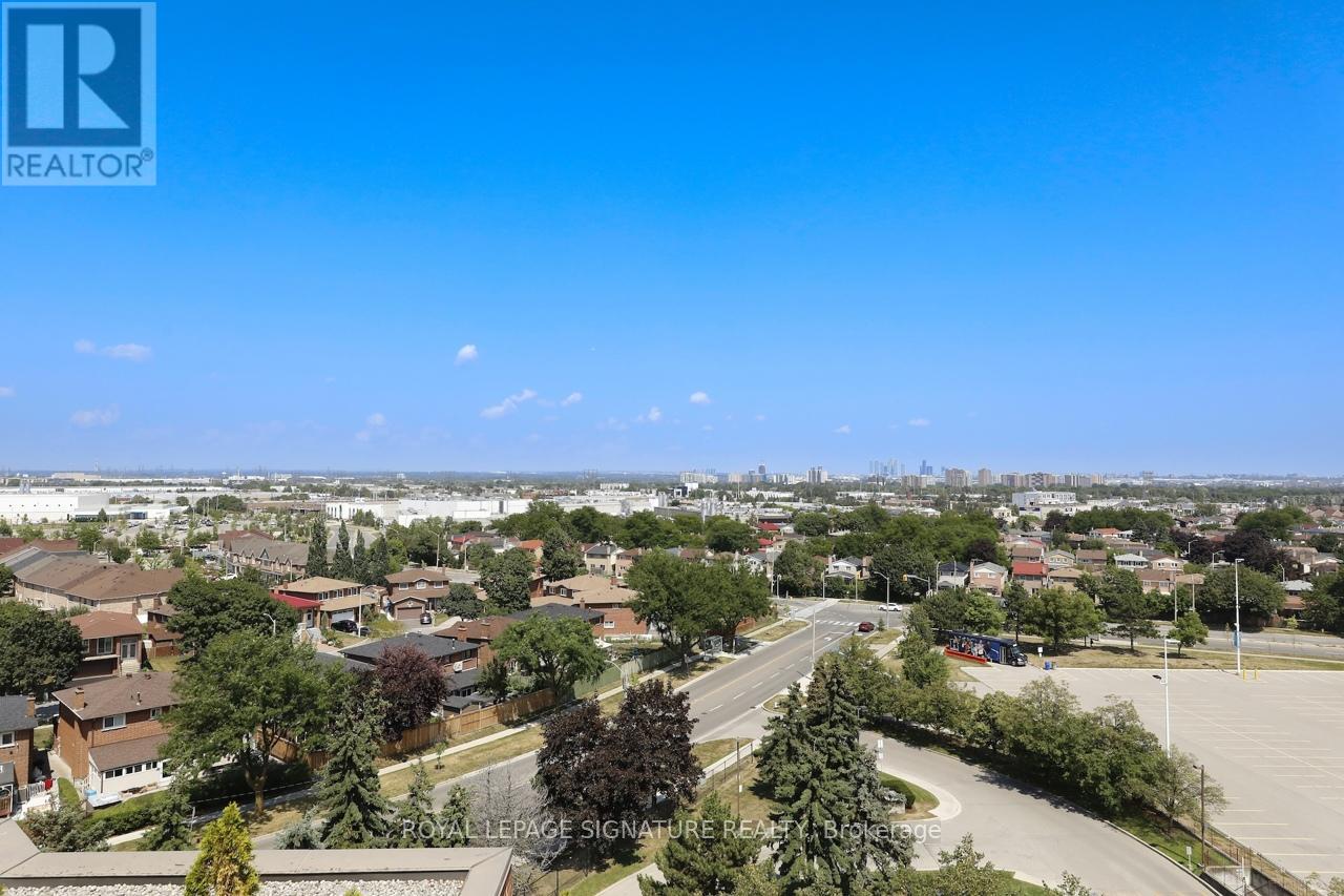 Photo 8 of 904 6 Humberline Drive, Toronto ON