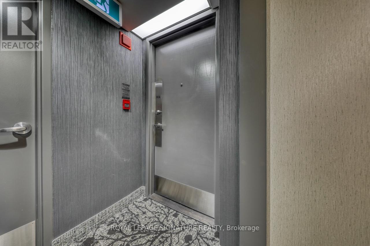 Photo 39 of 904 6 Humberline Drive, Toronto ON