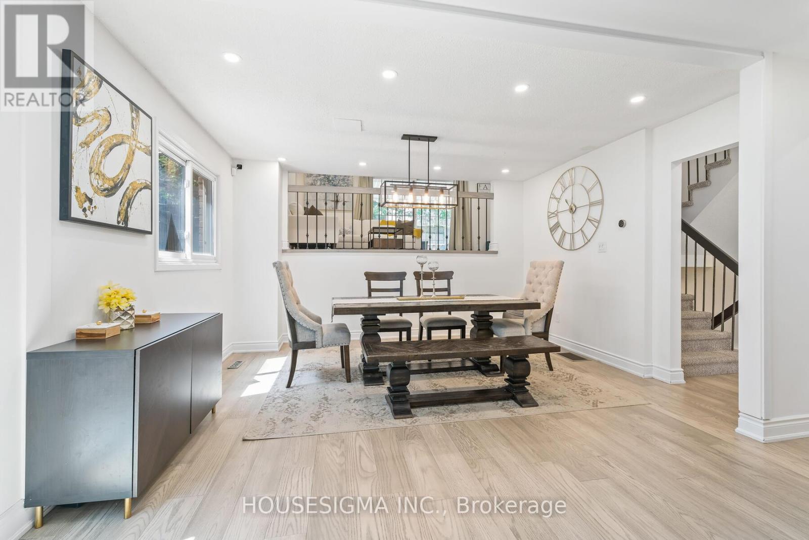 Photo 10 of 4212 Powderhorn Crescent, Mississauga ON