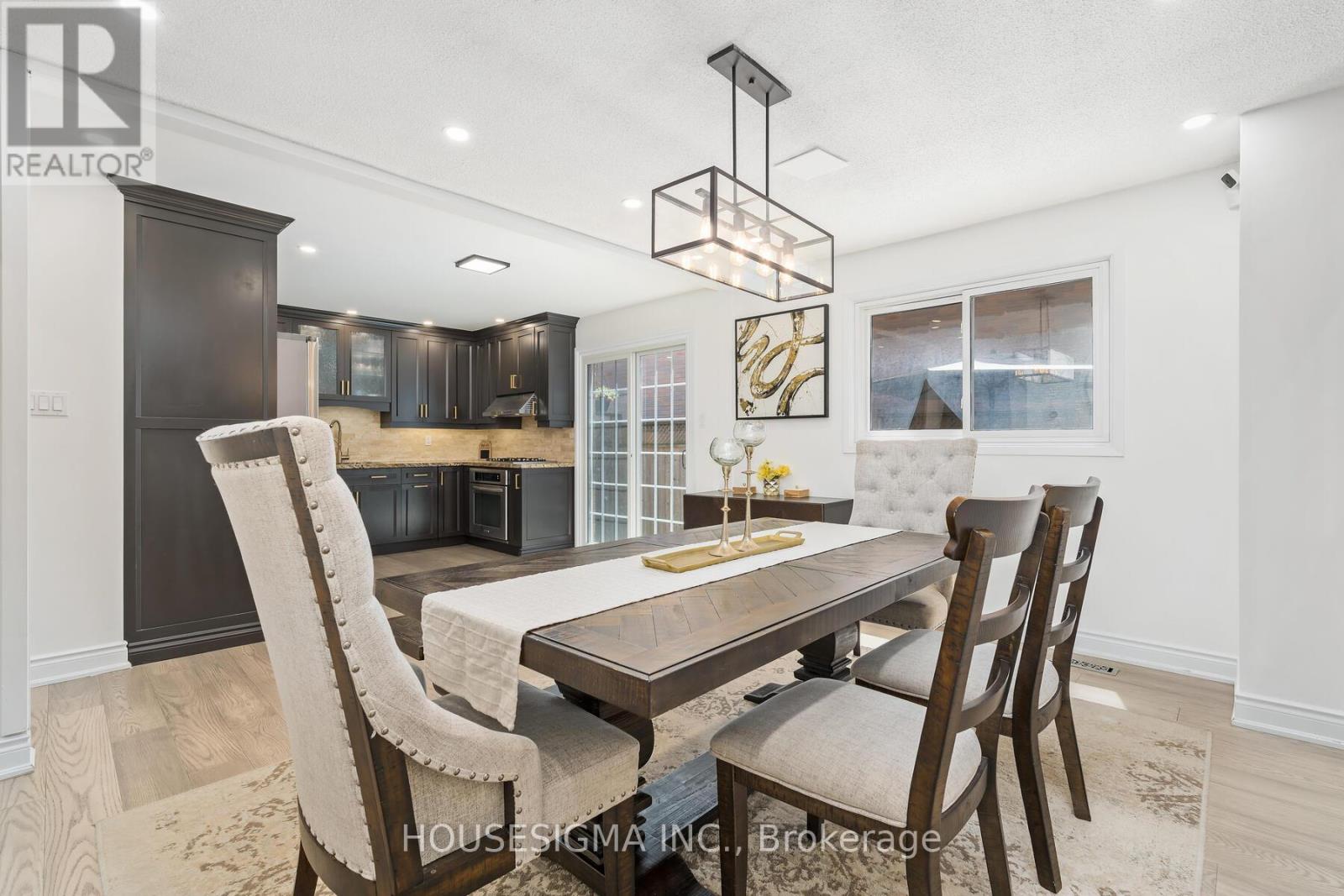 Photo 12 of 4212 Powderhorn Crescent, Mississauga ON