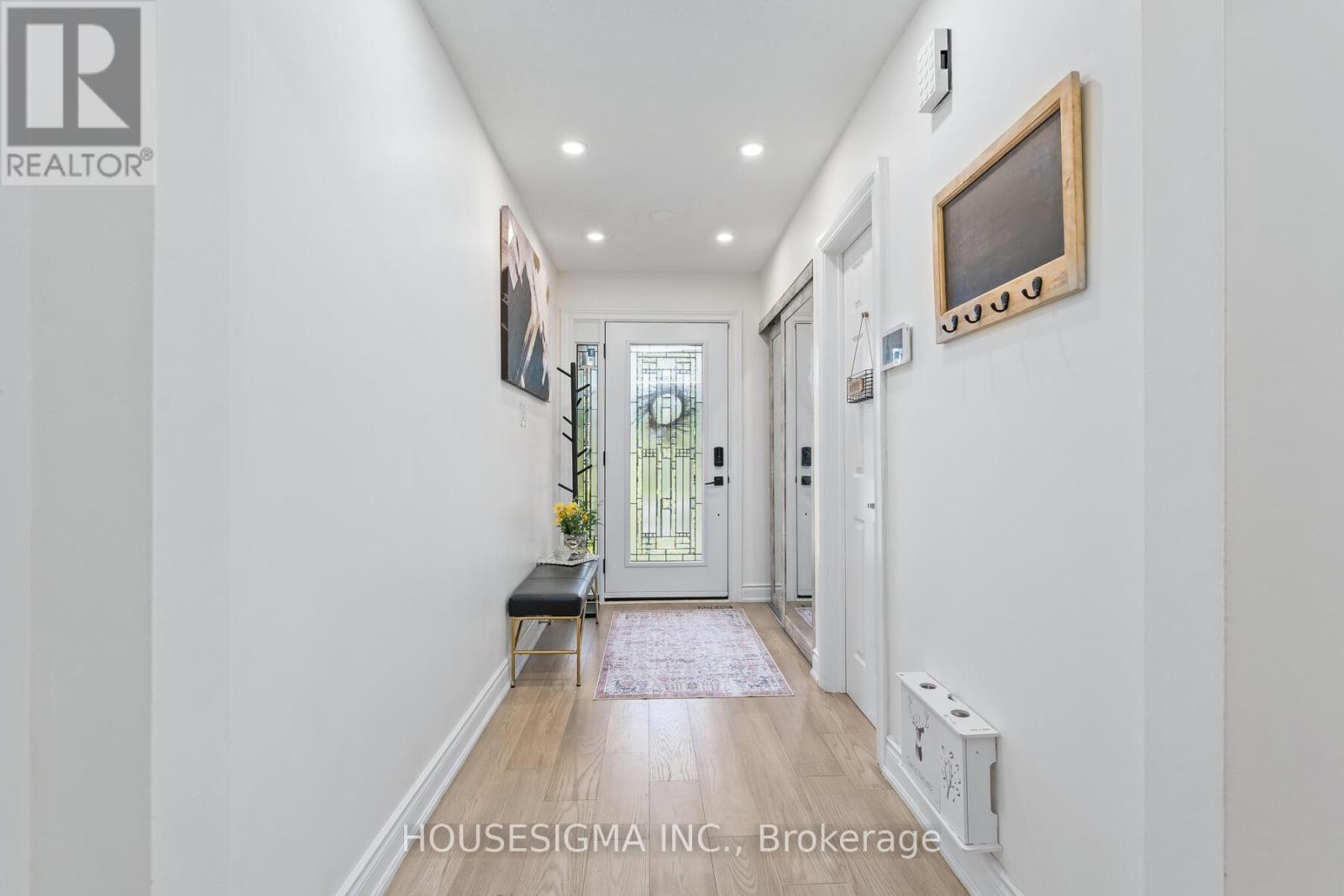 Photo 5 of 4212 Powderhorn Crescent, Mississauga ON