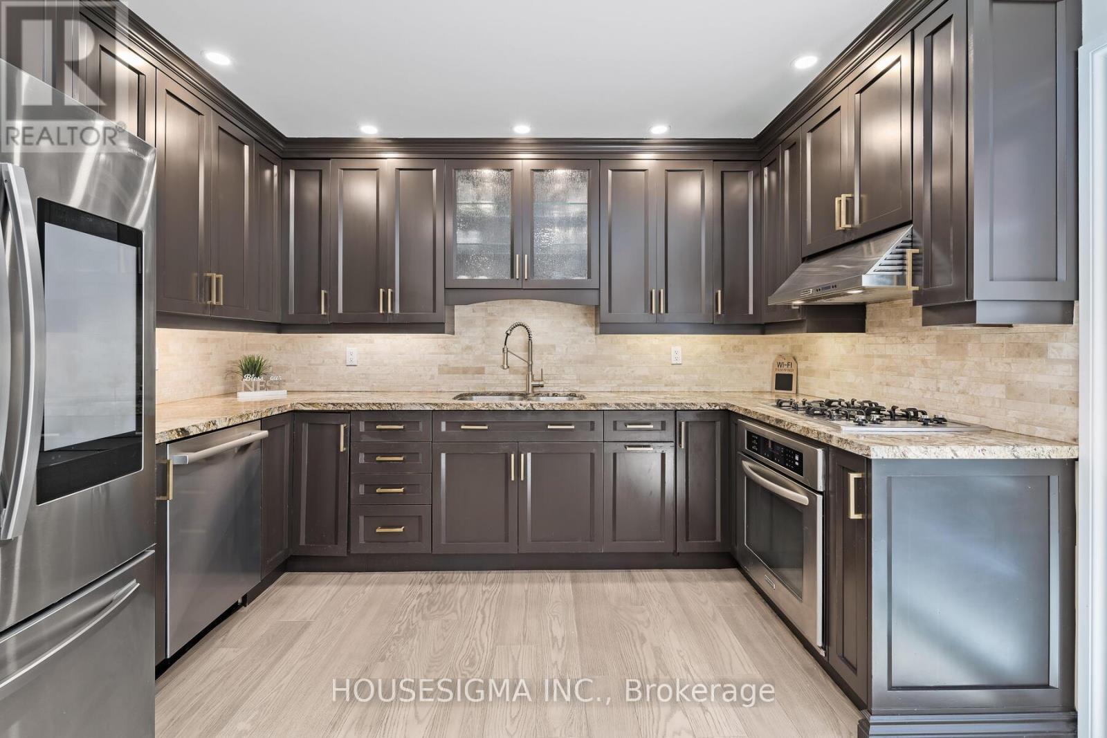 Photo 8 of 4212 Powderhorn Crescent, Mississauga ON