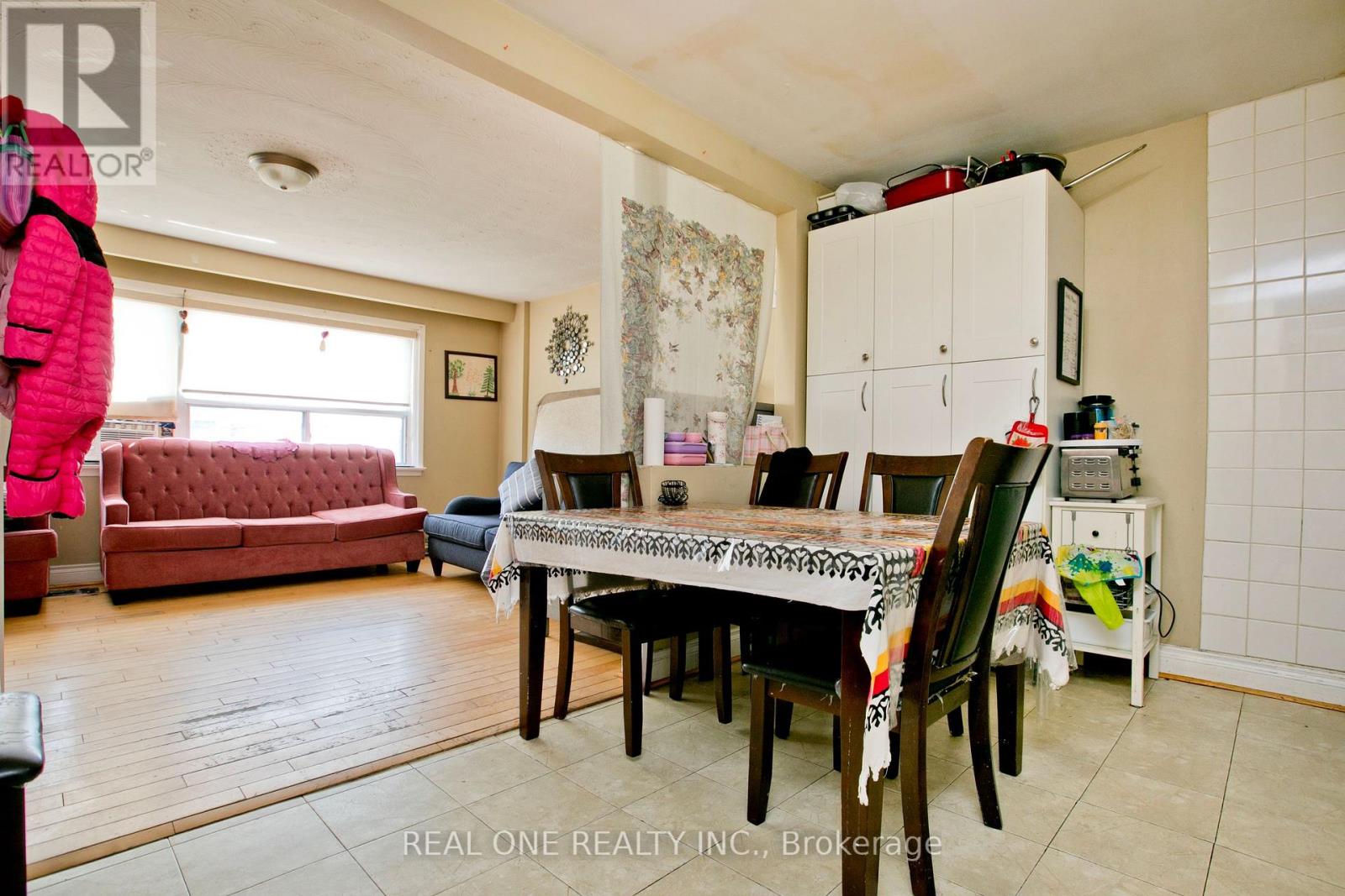Photo 8 of 1702 Jane Street, Toronto ON