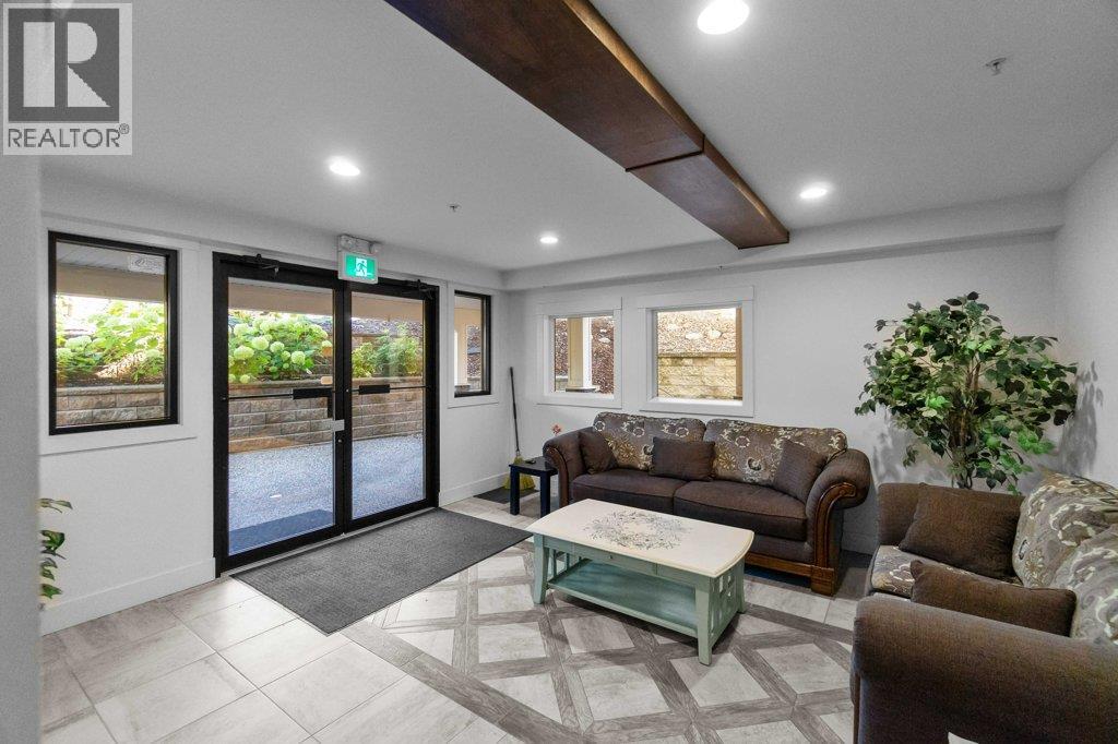 Photo 4 of 330 4 Avenue Se Unit 201, Salmon Arm BC