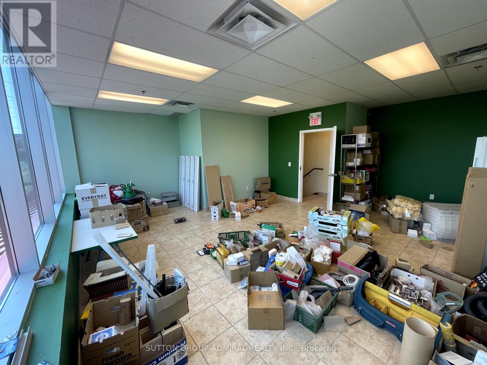 Photo 10 of 19 1 High Meadow Place, Toronto ON