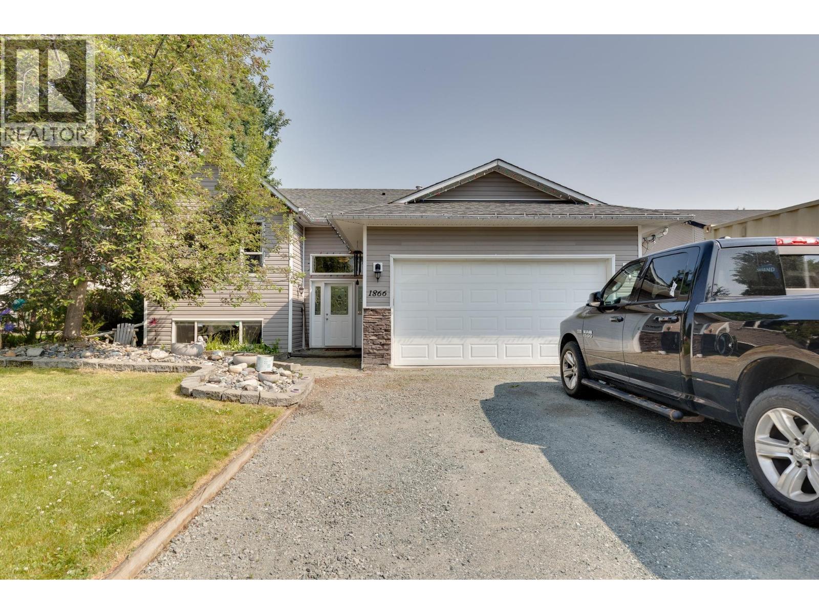 Photo 8 of 1866 Bachinski Crescent, Prince George BC