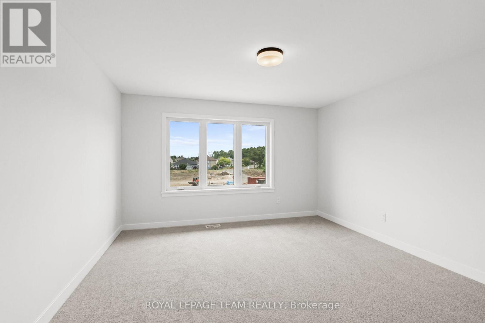 Photo 26 of 1020 Moore Street, Brockville ON
