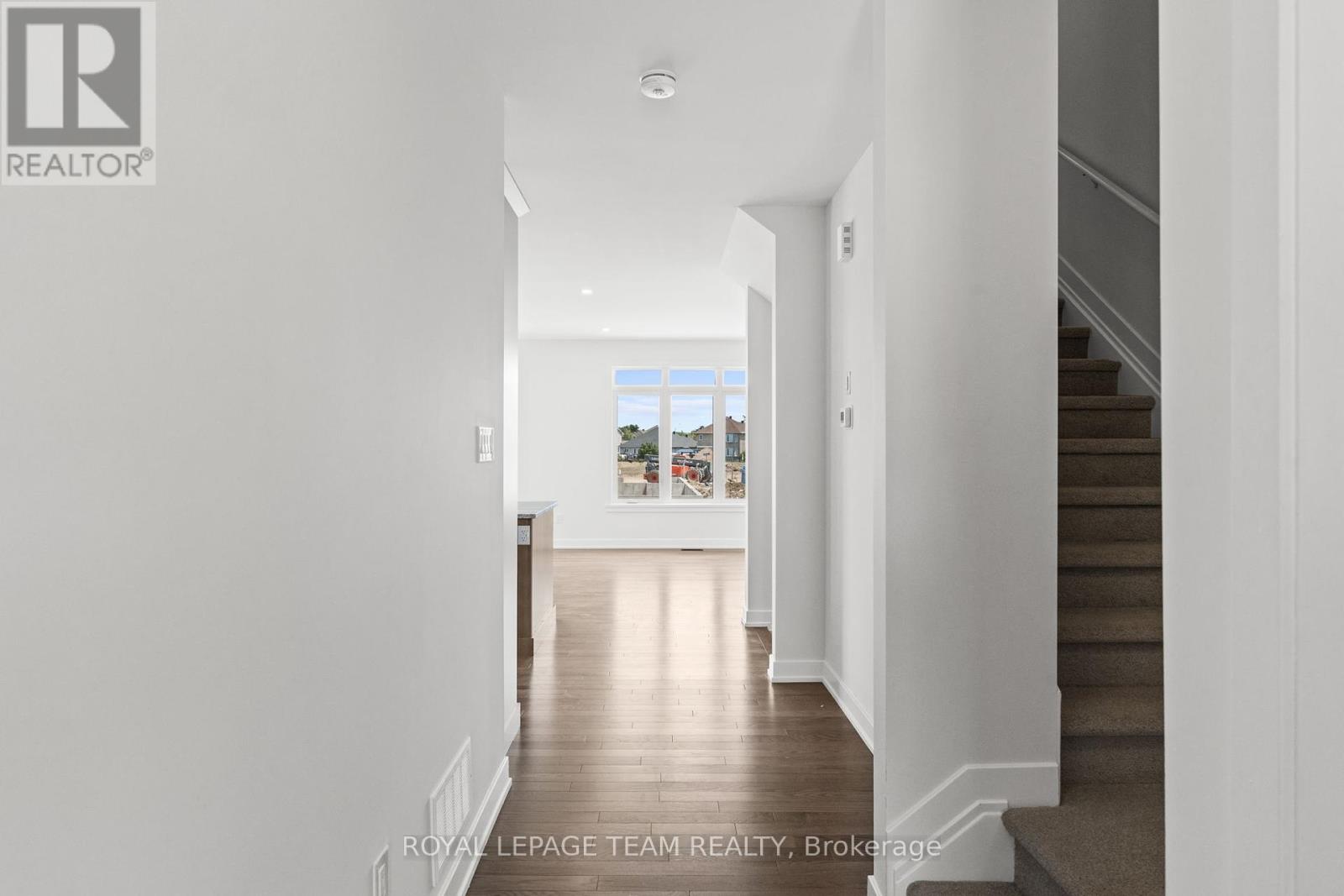 Photo 37 of 1020 Moore Street, Brockville ON