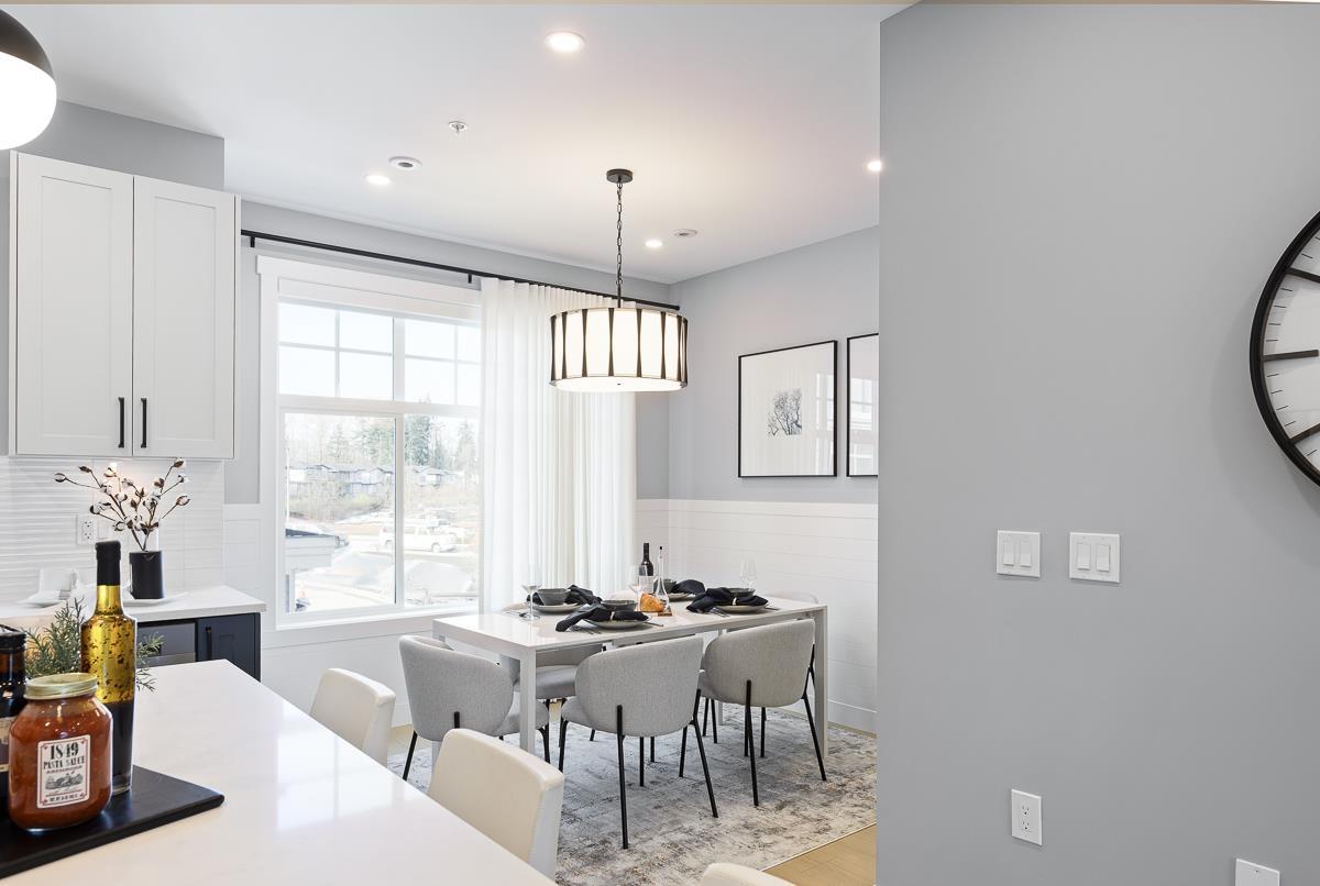 Photo 6 of 34 7716 207 Street, Langley BC