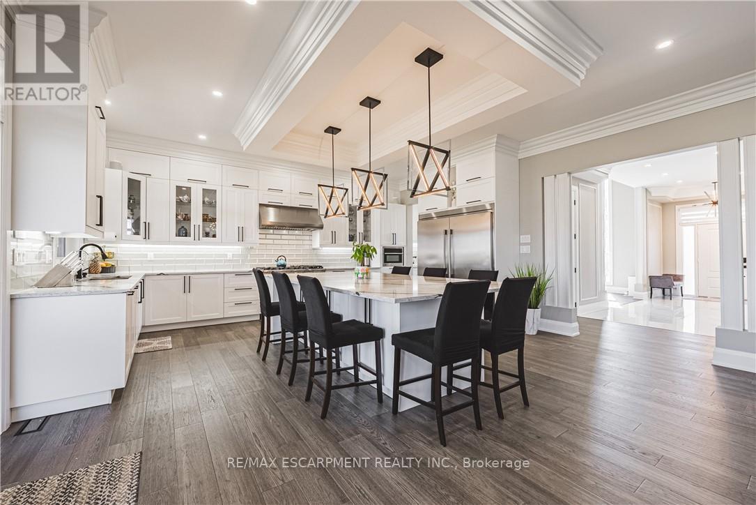 Photo 10 of 8378 Chippewa Road N, Hamilton ON