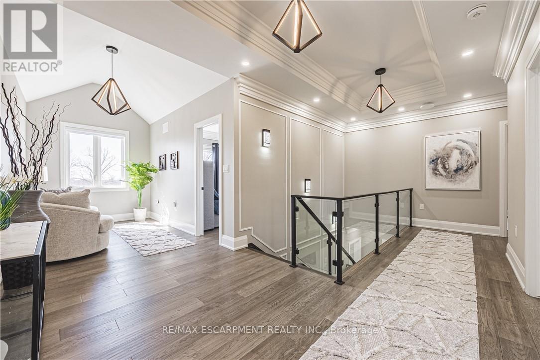 Photo 20 of 8378 Chippewa Road N, Hamilton ON