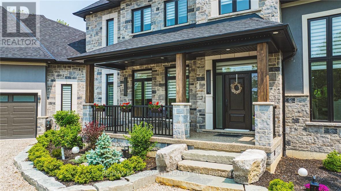 Photo 4 of 8378 Chippewa Road N, Hamilton ON