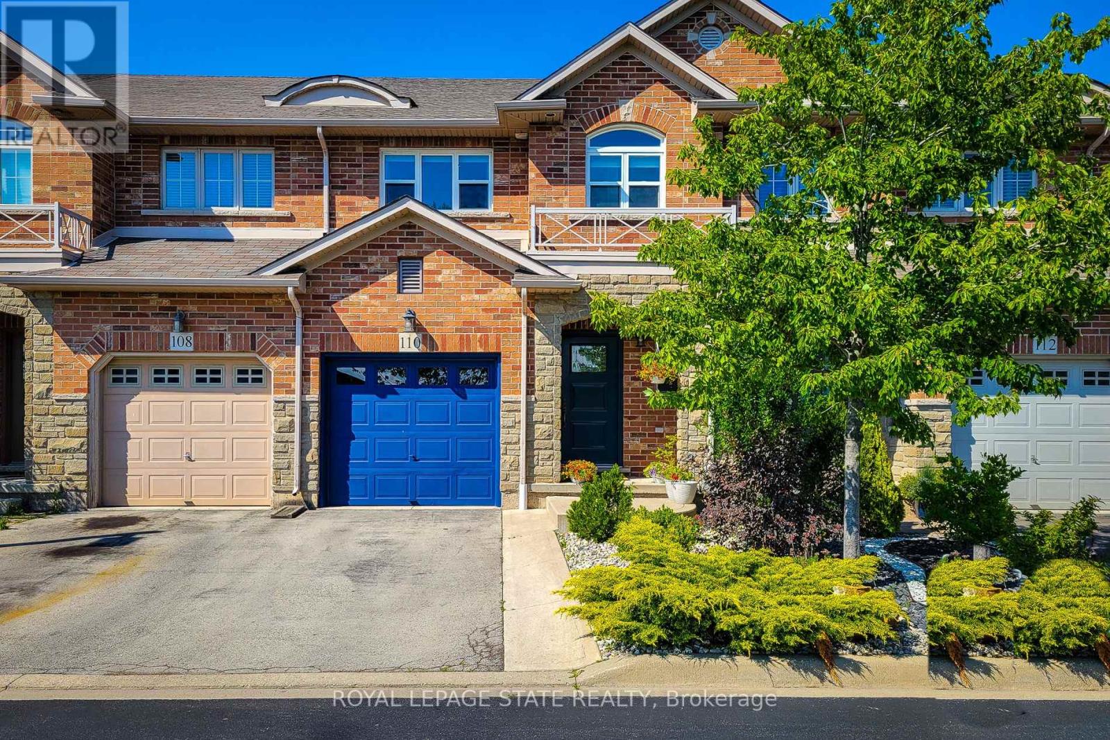 Photo 5 of 110 Marina Point Crescent, Hamilton ON