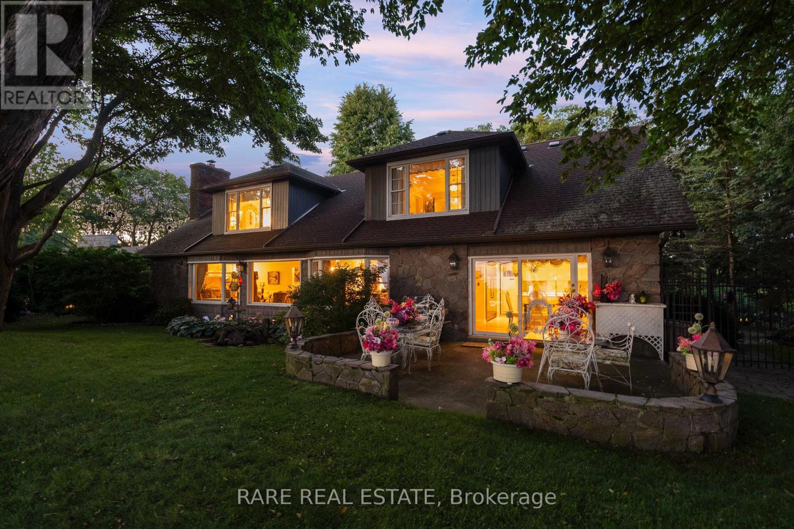 Photo 10 of 735 Lakeshore Road E, Port Colborne ON