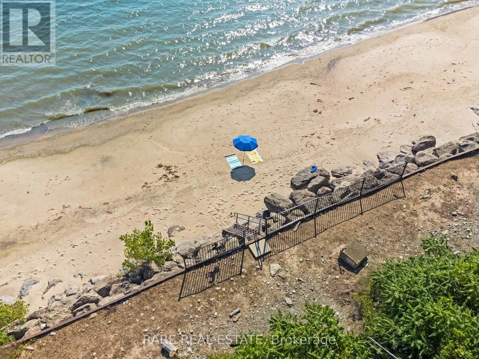 Photo 9 of 735 Lakeshore Road E, Port Colborne ON
