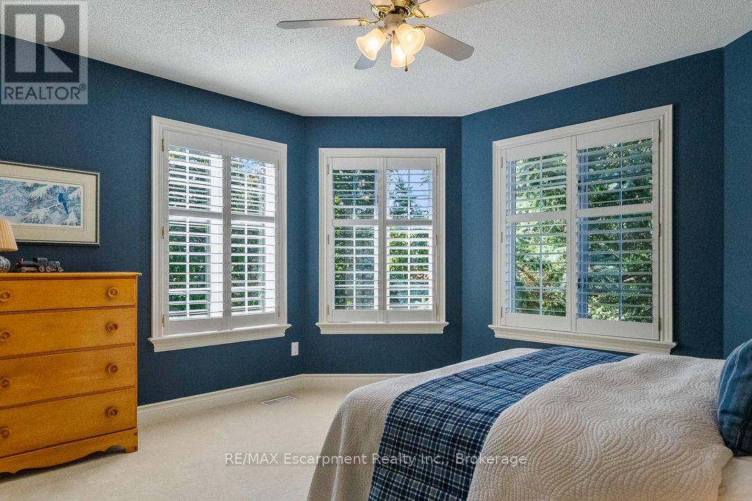 Photo 19 of 16 2303 Hill Ridge Court, Oakville ON